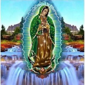 Meet your Posher, Lucia